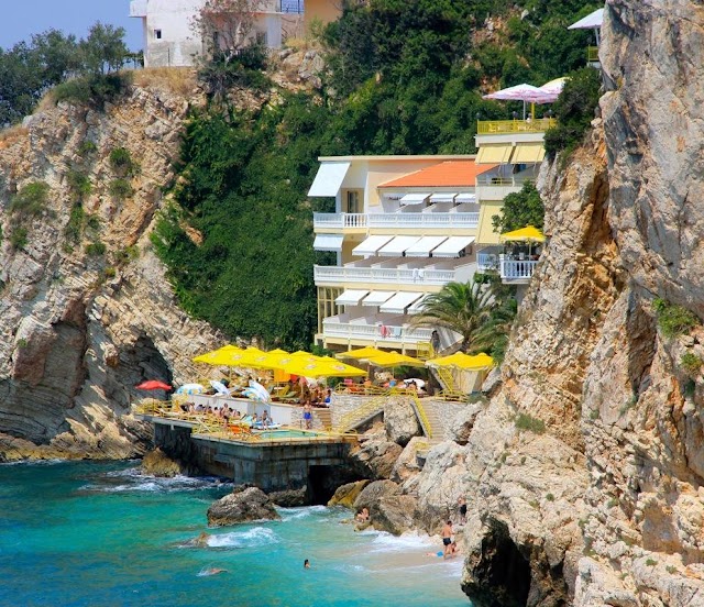 Hotel Liro