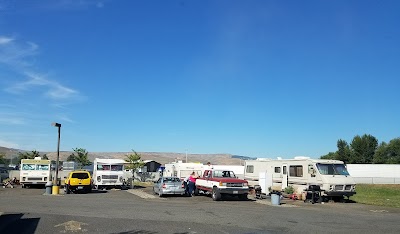 E & J RV Park