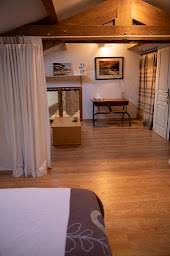 Photo n°13 de Le Chat Blanc à Versols-et-Lapeyre (Gîte)