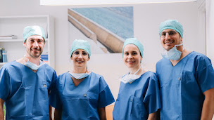 Photo n°9 de Docteur Romain CASTRO - Spécialiste en Chirurgie Orale & Implantologie à Marseille (Chirurgien)