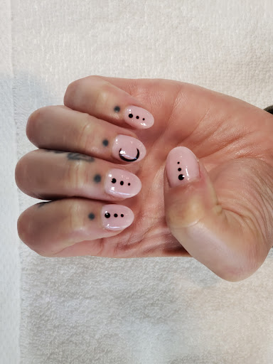 Aqua Nails - Visual