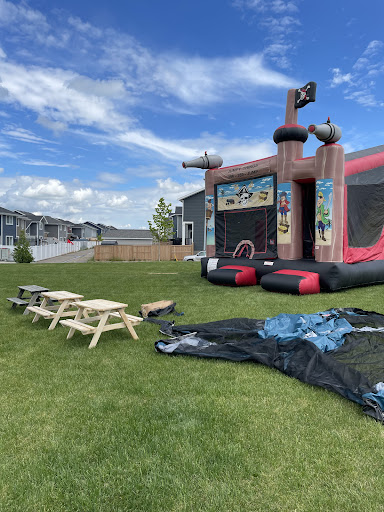 Jumpy Things Saskatoon - Visual