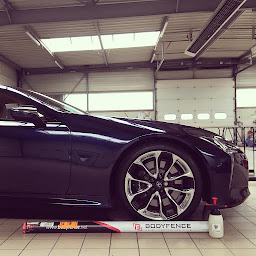 Photo n°7 de Goldfinger Studio à Landeronde (Atelier de carrosserie automobile)