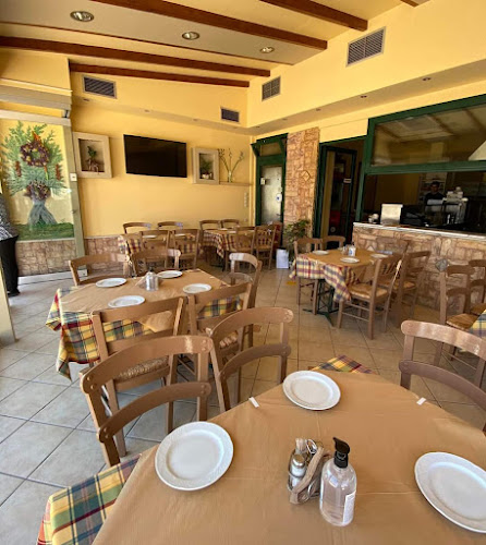 Opinii despre Ταβέρνα-Ψησταριά Το Μουράγιο în Επίδαυρος - Εστιατόριο