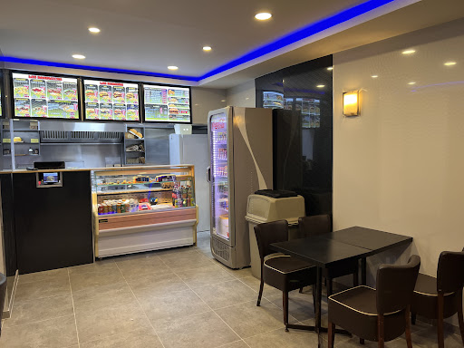 Photo 1 - ORSAY FAST BURGER