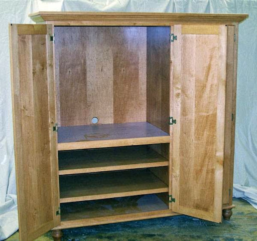 Saltwater Woodworks of Cape Cod Logo