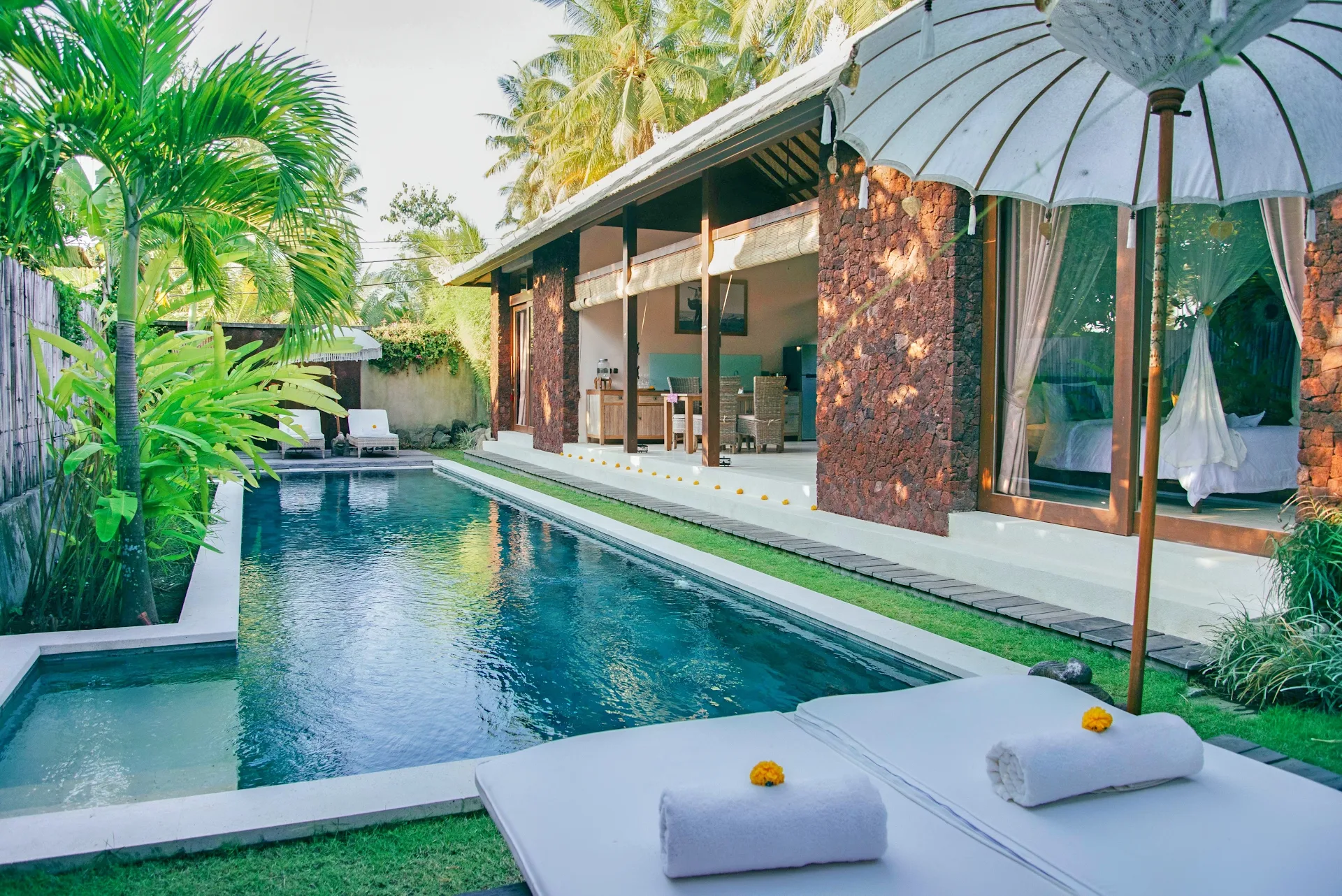 Ruby Romance Oceanside Villas