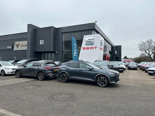 CUPRA Hatfield photo 2