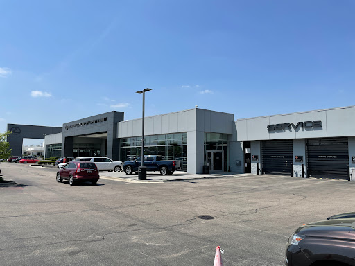 Lexus Service- McGrath Lexus of Westmont