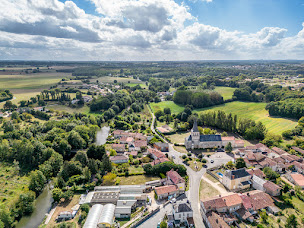 Photo n°7 de Mairie de Savigné à Savigné (Hôtel de ville)