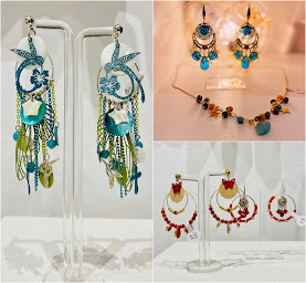 Photo n°41 de Tanière Des Créateurs - Pascale Laclaverie - Création de vêtements sur mesure à Fayence (Magasin de vêtements pour femmes)