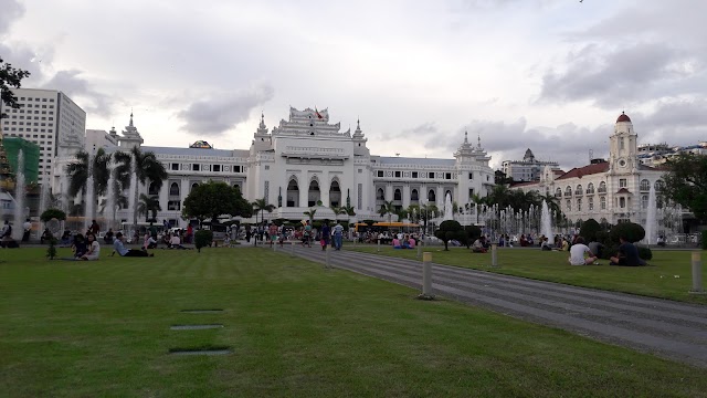 Sule Pagoda