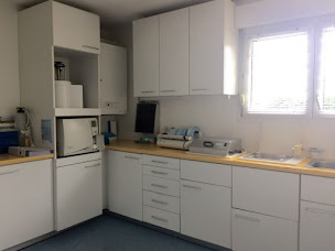 Photo n°3 de Dosch Alexandre - Chirurgien Dentiste à Illkirch-Graffenstaden (Dentiste)