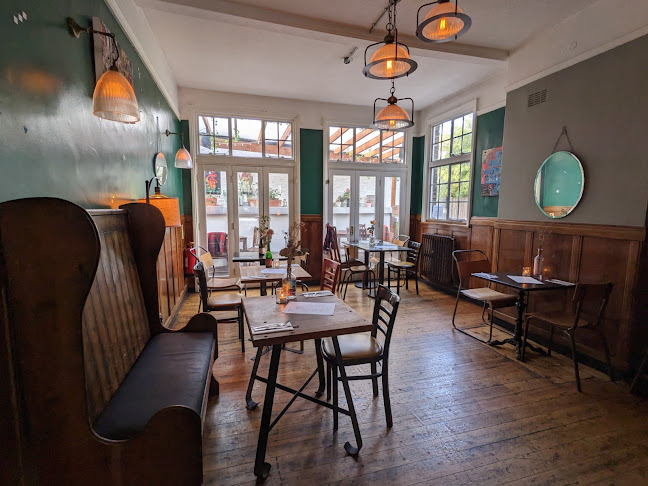 209-211 Liverpool Rd, London N1 1LX, United Kingdom