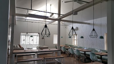 Photos of Le March&eacute;