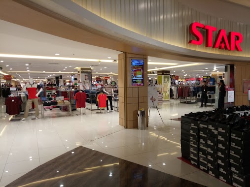 Star Department Store, Author: Hendrik A.