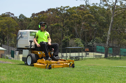 Fox Mowing & Gardening Maitland | Soft Landscaping and Gardening Maintenance #1 Lawn Services - Thumbnail