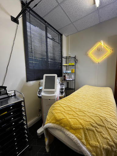 LizzieJaynes Beauty and Wellness Clinic Ltd