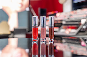 Photo n°5 de MAC Cosmetics à Paris (Maquilleur.euse)