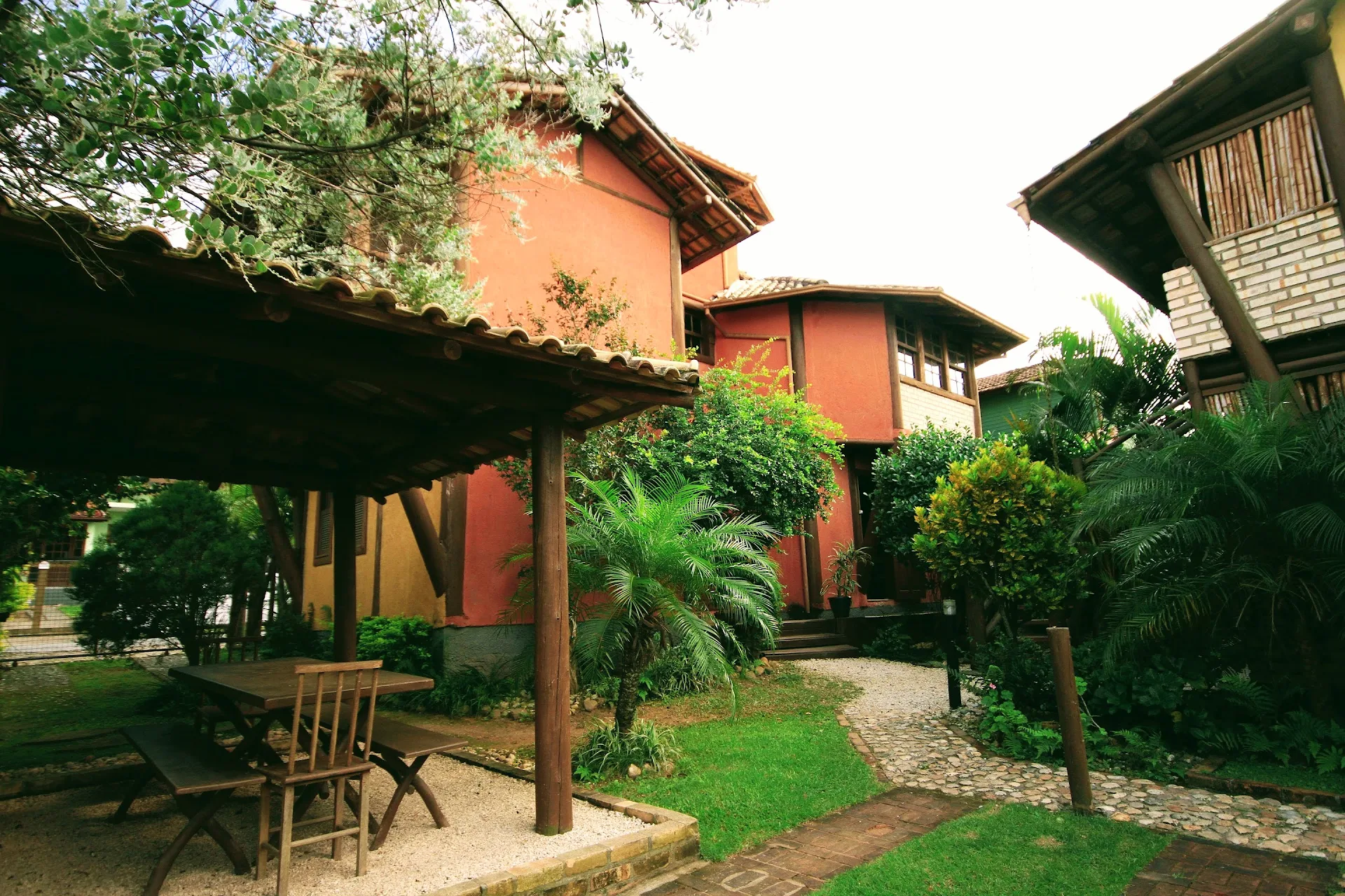 Refuge Inn Lagoon