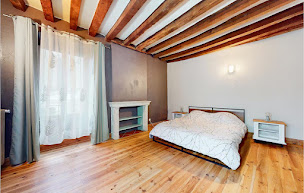 Photo n°2 de La maison du bon air, débonnaire, du bonheur... à Parennes (Chambre d'hôtes)