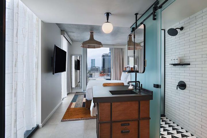 tommie Austin - JDV by Hyatt by null