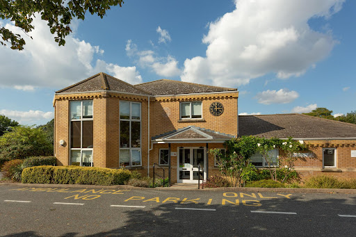 Wombwell Hall - Expert Care in Gravesend