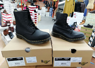 Photo n°35 de Pointure Plus - St Seurin sur l'isle à Saint-Seurin-sur-l'Isle (Magasin de chaussures)