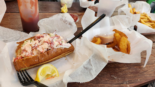 DJ's Clam Shack - Thumbnail