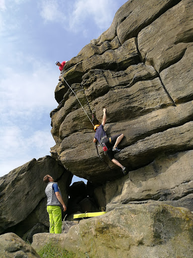 Almscliffe Crag - Thumbnail