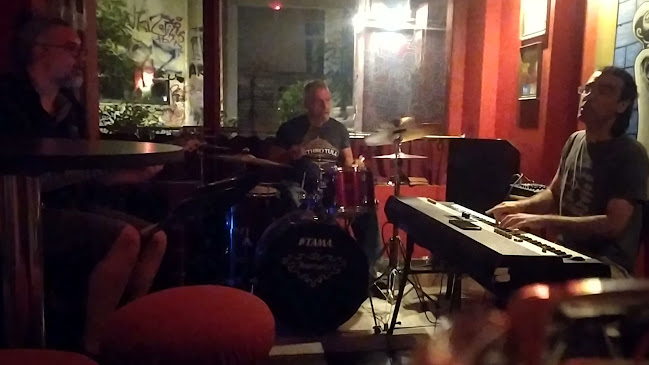 Poetry Bar