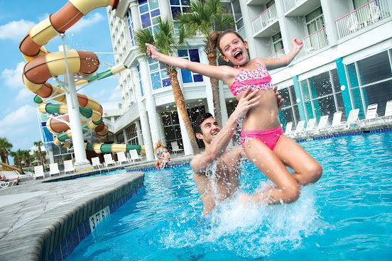 Crown Reef Beach Resort and Waterpark by null