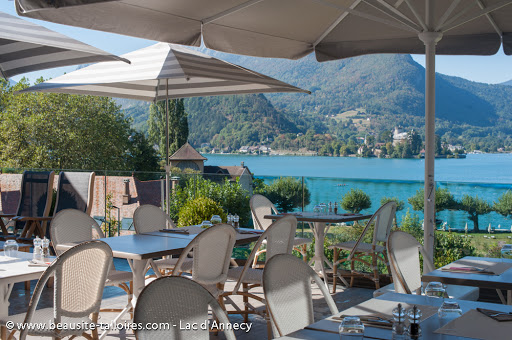 Photo de Le Santo - Bar / Restaurant - Piscine Chauffée à Talloires (74290)