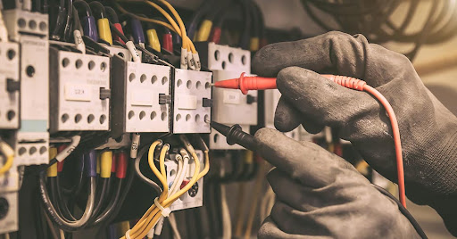 Eletricista Elizeu Souza