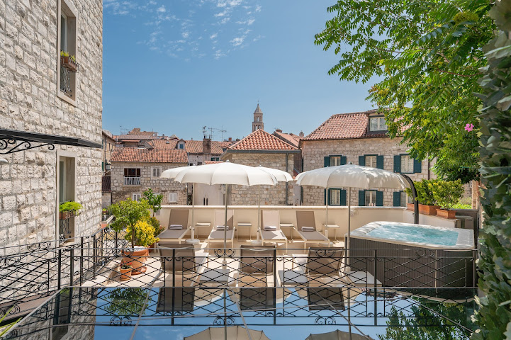 Marmont Heritage Hotel by null