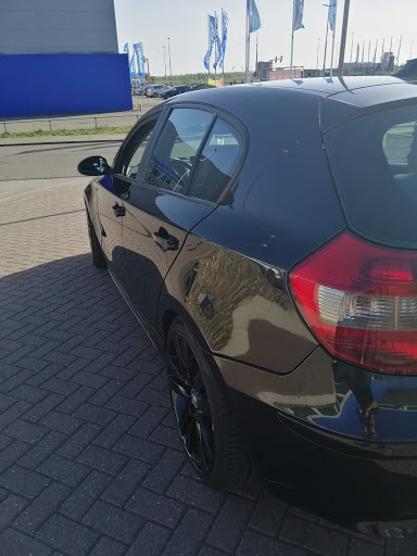 Arnhem car damage - Thumbnail