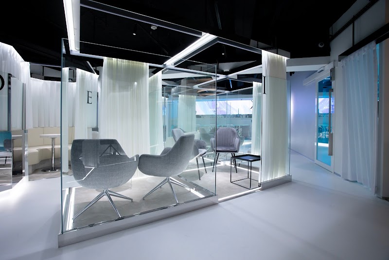 ユニバースラウンジ東京