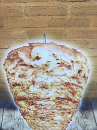 Photo n°3 de Le Royal | Restaurant (kebab- Burger - Tacos) | Centre commercial des Bougimonts - Les Mureaux à Les Mureaux (Sandwicherie)