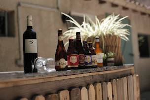 Photo n°12 de Restaurant Les Arcades/ Association Aix'Qui? à Aix-en-Provence (Salle de concert)