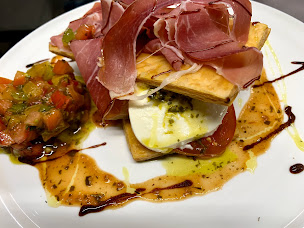 Photo n°9 de La Vallée Restaurant Crêperie Pizzeria sur Place et à Emporter à Bouafle (Pizzeria)