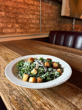 Growlers Pourhouse by null