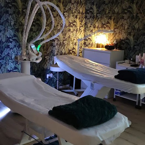 https://bebeauty-poznan-inflancka.localo.site/?utm_source=google_profile&utm_campaign=localo&utm_medium=mainlink