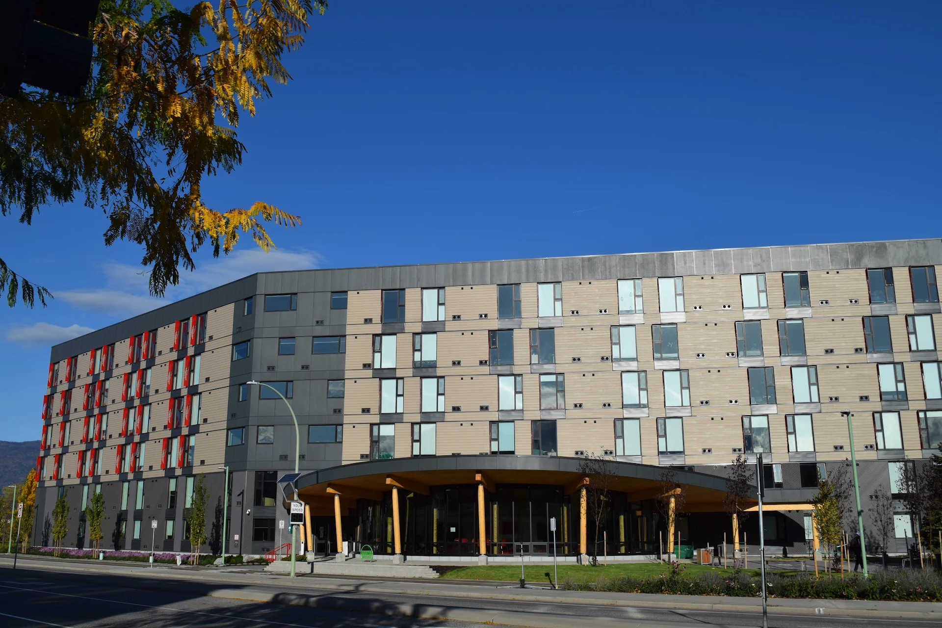 Residence & Conference Centre - Kelowna