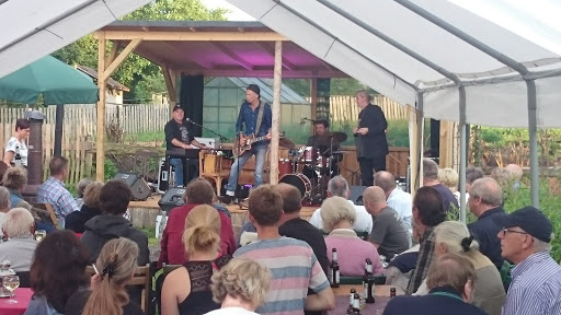 Kassburg 20 d, "Konzert im Garten" - Thumbnail