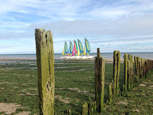Photo n°11 de Cercle Nautique de Ver-sur-Mer à Ver-sur-Mer (Service de location d'équipements sportifs)