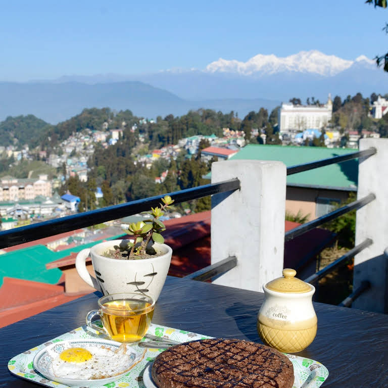 travellers hostel darjeeling