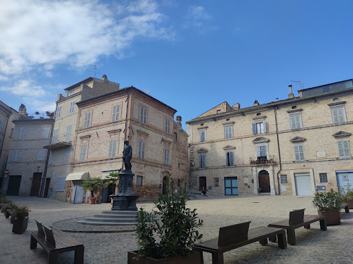 Piazza Valorani
