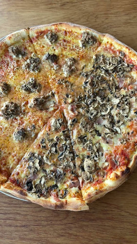 Reviews of Epolito's Pizzeria in Auckland - Restaurant