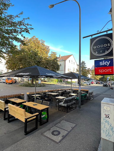 Woods Cocktail&Hookah Lounge