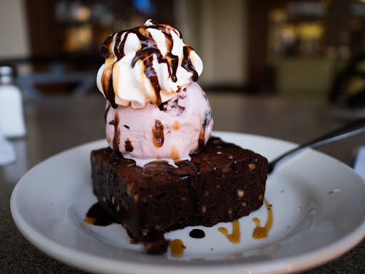 Winston's Grille Gallery - United States